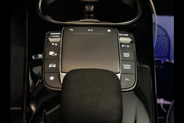 Mercedes-Benz A-Klasse 250 e AMG|Black pakket|PANO|BOMVOL! Mercedes-Benz A-Klasse 250 e AMG|Black pakket|PANO|BOMVOL!