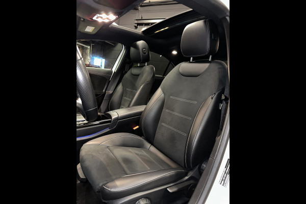 Mercedes-Benz A-Klasse 250 e AMG|Black pakket|PANO|BOMVOL! Mercedes-Benz A-Klasse 250 e AMG|Black pakket|PANO|BOMVOL!
