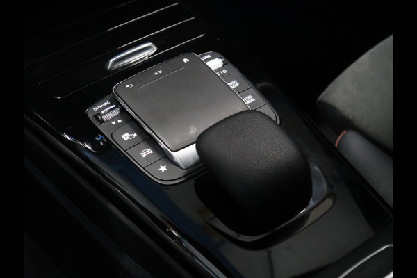 Mercedes-Benz A-Klasse 250 e Business Solution AMG Limited [TREKHAAK AFNEEMBAAR, CAMERA, SFEERVERLICHTING, STOELVERWARMING, BLUETOOTH, CRUISE, CLIMATE, NIEUWSTAAT]