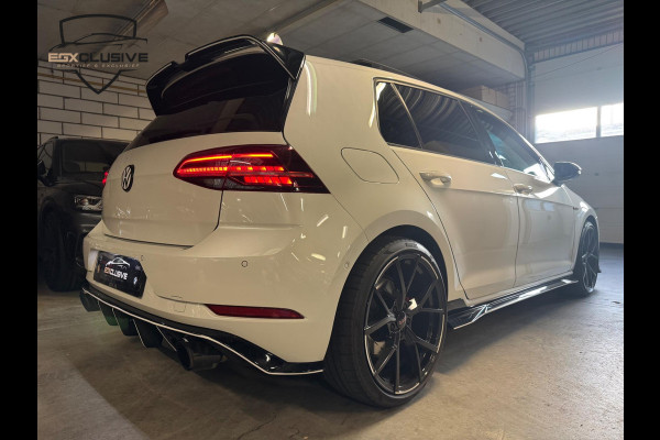 Volkswagen Golf 2.0 TSI GTI Performance Full Option/Akra/Stage2/373PK/Pano/ACC/Dynaudio/Lane Volkswagen Golf 2.0 TSI GTI Performance Full Option/Akra/Stage2/373PK/Pano/ACC/Dynaudio/Lane
