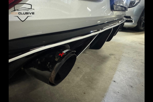 Volkswagen Golf 2.0 TSI GTI Performance Full Option/Akra/Stage2/373PK/Pano/ACC/Dynaudio/Lane Volkswagen Golf 2.0 TSI GTI Performance Full Option/Akra/Stage2/373PK/Pano/ACC/Dynaudio/Lane