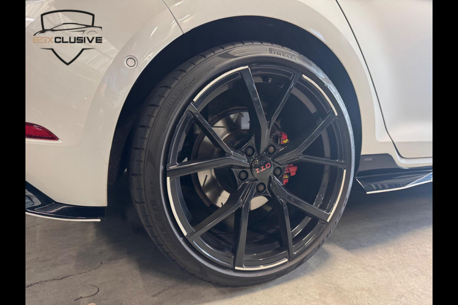 Volkswagen Golf 2.0 TSI GTI Performance Full Option/Akra/Stage2/373PK/Pano/ACC/Dynaudio/Lane Volkswagen Golf 2.0 TSI GTI Performance Full Option/Akra/Stage2/373PK/Pano/ACC/Dynaudio/Lane