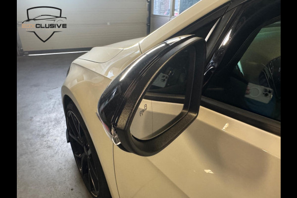 Volkswagen Golf 2.0 TSI GTI Performance Full Option/Akra/Stage2/373PK/Pano/ACC/Dynaudio/Lane Volkswagen Golf 2.0 TSI GTI Performance Full Option/Akra/Stage2/373PK/Pano/ACC/Dynaudio/Lane