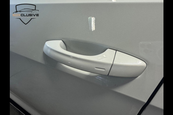 Volkswagen Golf 2.0 TSI GTI Performance Full Option/Akra/Stage2/373PK/Pano/ACC/Dynaudio/Lane Volkswagen Golf 2.0 TSI GTI Performance Full Option/Akra/Stage2/373PK/Pano/ACC/Dynaudio/Lane