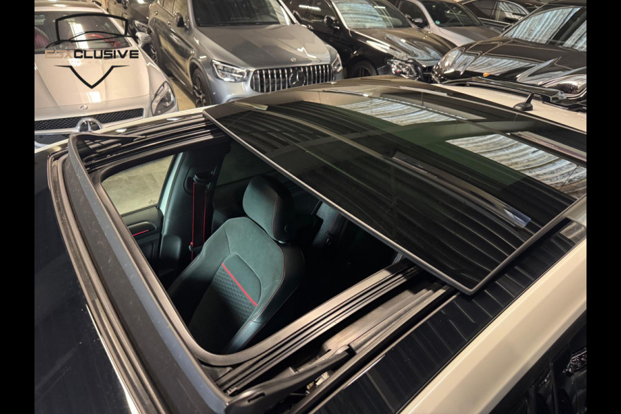 Volkswagen Golf 2.0 TSI GTI Performance Full Option/Akra/Stage2/373PK/Pano/ACC/Dynaudio/Lane Volkswagen Golf 2.0 TSI GTI Performance Full Option/Akra/Stage2/373PK/Pano/ACC/Dynaudio/Lane