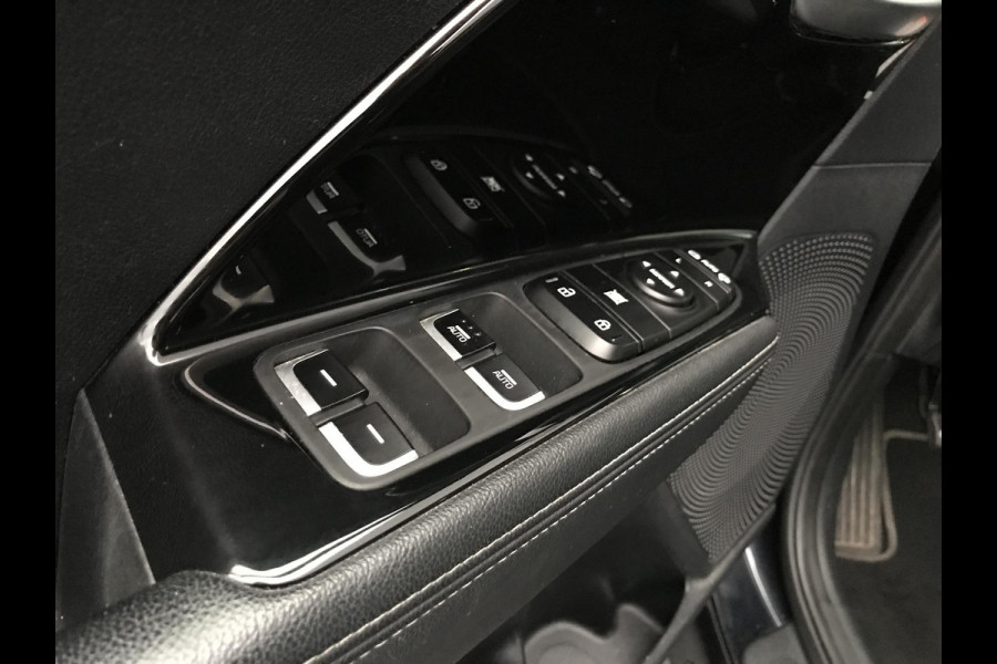 Kia Niro 1.6 GDi Hybrid First Edition Trekhaak Kia Niro 1.6 GDi Hybrid First Edition Trekhaak