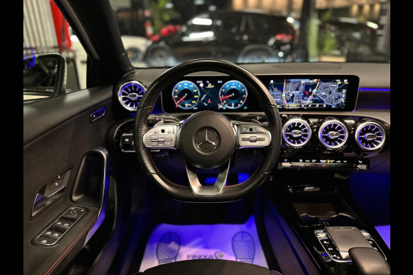 Mercedes-Benz A-Klasse 200 AMG|PANO|SFEER|CAMERA Mercedes-Benz A-Klasse 200 AMG|PANO|SFEER|CAMERA
