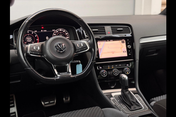 Volkswagen Golf 1.5 TSI 3xR-Line Virtual/AppleCarPlay/Xenon