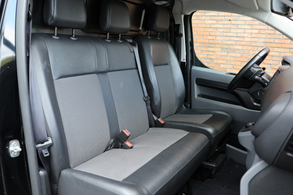 Opel Vivaro 2.0 CDTI L2H1 Innovation | ACC | Camera | Navigatie | F1 Flippers | Carplay | Lederen bekleding | Stoelverwarming | Trekhaak | Dealer onderhouden | Nieuwe APK | NAP Logisch