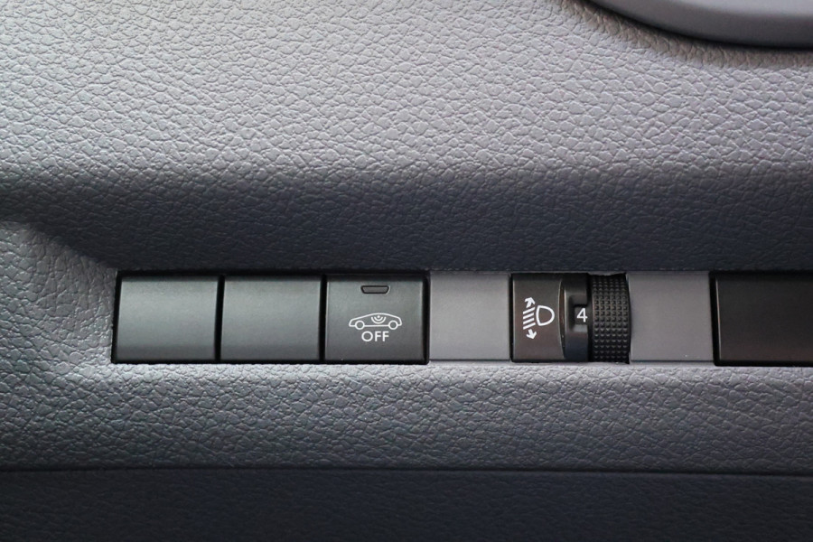 Opel Vivaro 2.0 CDTI L2H1 Innovation | ACC | Camera | Navigatie | F1 Flippers | Carplay | Lederen bekleding | Stoelverwarming | Trekhaak | Dealer onderhouden | Nieuwe APK | NAP Logisch