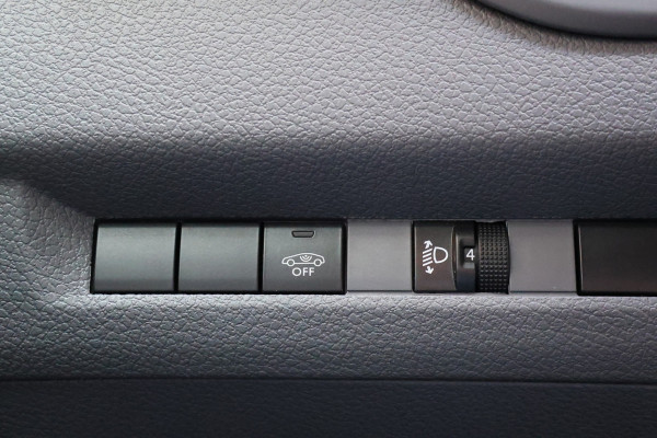 Opel Vivaro 2.0 CDTI L2H1 Innovation | ACC | Camera | Navigatie | F1 Flippers | Carplay | Lederen bekleding | Stoelverwarming | Trekhaak | Dealer onderhouden | Nieuwe APK | NAP Logisch