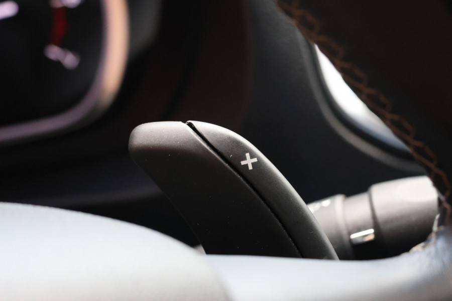 Opel Vivaro 2.0 CDTI L2H1 Innovation | ACC | Camera | Navigatie | F1 Flippers | Carplay | Lederen bekleding | Stoelverwarming | Trekhaak | Dealer onderhouden | Nieuwe APK | NAP Logisch