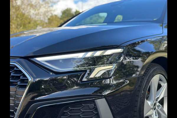 Audi A3 Sportback 30 TFSI S edition, 2 X S-LINE, 1e eigenaar, 1/2 lederen sportinterieur, NL auto met nationale auto pas Audi A3 Sportback 30 TFSI S edition, 2 X S-LINE, 1e eigenaar, 1/2 lederen sportinterieur, NL auto met nationale auto pas