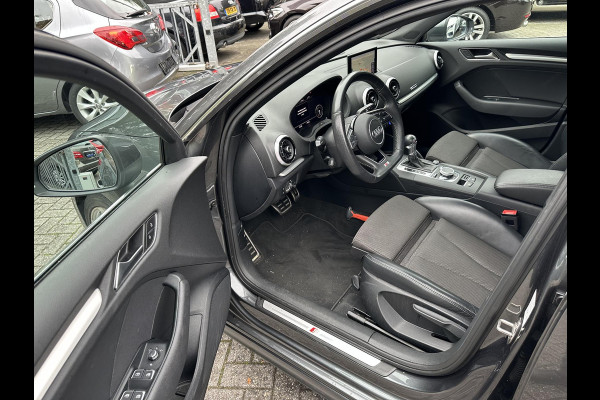 Audi A3 Sportback 30 TFSI S-Tronic 3xS-Line Sport S Line Edition VirtualDash|CarPlay|Stoelverwarming Audi A3 Sportback 30 TFSI S-Tronic 3xS-Line Sport S Line Edition VirtualDash|CarPlay|Stoelverwarming