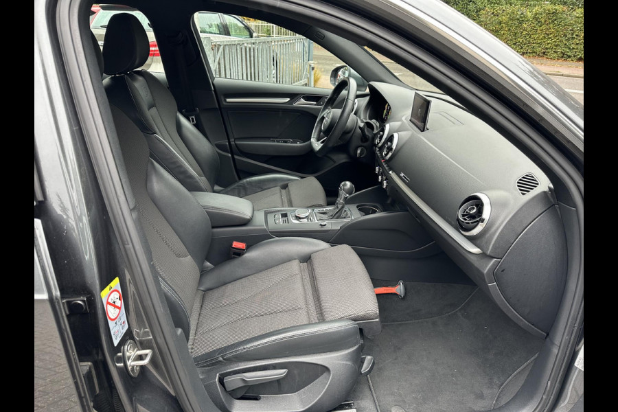 Audi A3 Sportback 30 TFSI S-Tronic 3xS-Line Sport S Line Edition VirtualDash|CarPlay|Stoelverwarming Audi A3 Sportback 30 TFSI S-Tronic 3xS-Line Sport S Line Edition VirtualDash|CarPlay|Stoelverwarming