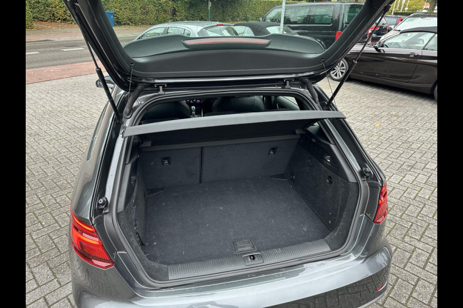 Audi A3 Sportback 30 TFSI S-Tronic 3xS-Line Sport S Line Edition VirtualDash|CarPlay|Stoelverwarming Audi A3 Sportback 30 TFSI S-Tronic 3xS-Line Sport S Line Edition VirtualDash|CarPlay|Stoelverwarming