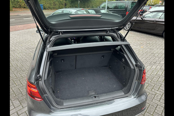 Audi A3 Sportback 30 TFSI S-Tronic 3xS-Line Sport S Line Edition VirtualDash|CarPlay|Stoelverwarming Audi A3 Sportback 30 TFSI S-Tronic 3xS-Line Sport S Line Edition VirtualDash|CarPlay|Stoelverwarming