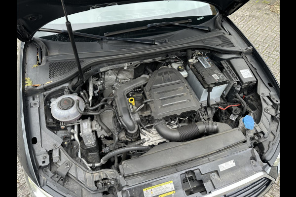 Audi A3 Sportback 30 TFSI S-Tronic 3xS-Line Sport S Line Edition VirtualDash|CarPlay|Stoelverwarming Audi A3 Sportback 30 TFSI S-Tronic 3xS-Line Sport S Line Edition VirtualDash|CarPlay|Stoelverwarming