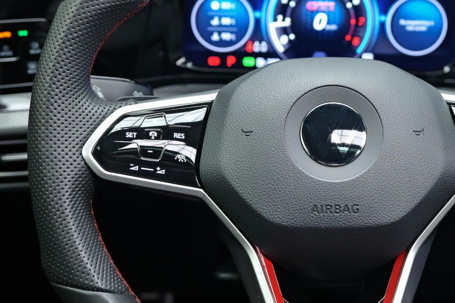 Volkswagen Golf 2.0 TSI GTI |45|PPF|Pano|Akra|Memory|Dodehoek|