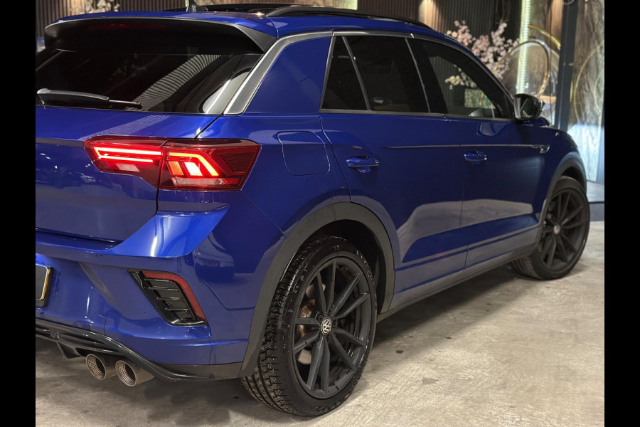 Volkswagen T-Roc 2.0 TSI 4Motion R|PANO|AKRA|FULL OPTIONS Volkswagen T-Roc 2.0 TSI 4Motion R|PANO|AKRA|FULL OPTIONS