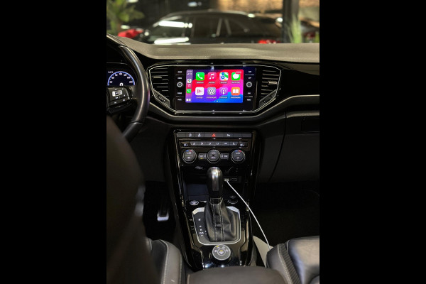 Volkswagen T-Roc 2.0 TSI 4Motion R|PANO|AKRA|FULL OPTIONS Volkswagen T-Roc 2.0 TSI 4Motion R|PANO|AKRA|FULL OPTIONS