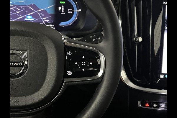 Volvo S60 2.0 Recharge T8 Ultimate Dark Massage | Open dak | Bowers & Wilkins | Adapt. Cruise | Head-up | 360 graden camera Volvo S60 2.0 Recharge T8 Ultimate Dark Massage | Open dak | Bowers & Wilkins | Adapt. Cruise | Head-up | 360 graden camera