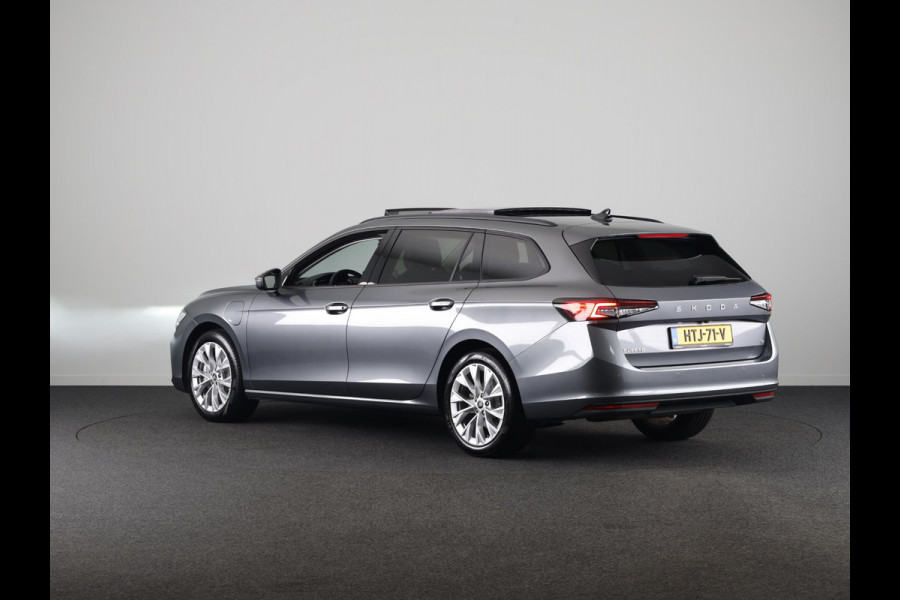 Škoda Superb Combi 1.5 TSI PHEV Business Edition 204 PK PHEV | Verlengde garantie | Panorama dak | Trekhaak | 18" Lm velgen |