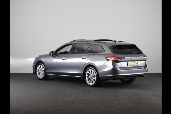Škoda Superb Combi 1.5 TSI PHEV Business Edition 204 PK PHEV | Verlengde garantie | Panorama dak | Trekhaak | 18" Lm velgen |