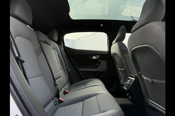 Polestar 2 Long Range Dual Motor AWD | Trekhaak | Panorama | 360 Camera | Harman Kardon | Polestar 2 Long Range Dual Motor AWD | Trekhaak | Panorama | 360 Camera | Harman Kardon |