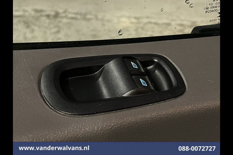 Ford Transit 2.0TDCI 131pk L4H3 Jumbo Euro6 Airco | Camera | Navigatie | Apple Carplay | Android Auto | Cruisecontrol LED, Verwarmde voorruit, Stoelverwarming, Parkeersensoren, Bijrijdersbank