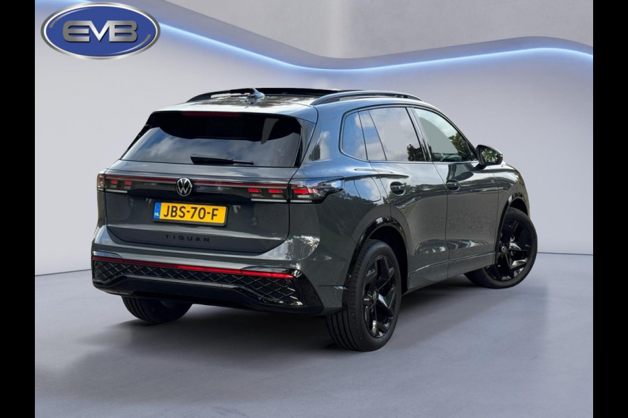 Volkswagen Tiguan 1.5 eTSI R-Line Edition, panoramadak, vele opties, nieuw prijs €64170,-