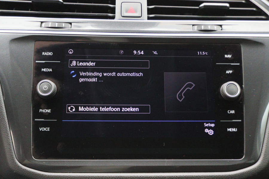 Volkswagen Tiguan Allspace 1.5 TSI DSG Comfortline 7p. Climate, ACC, Camera, Apple Carplay, PDC, Trekhaak, 18'' Volkswagen Tiguan Allspace 1.5 TSI DSG Comfortline 7p. Climate, ACC, Camera, Apple Carplay, PDC, Trekhaak, 18''