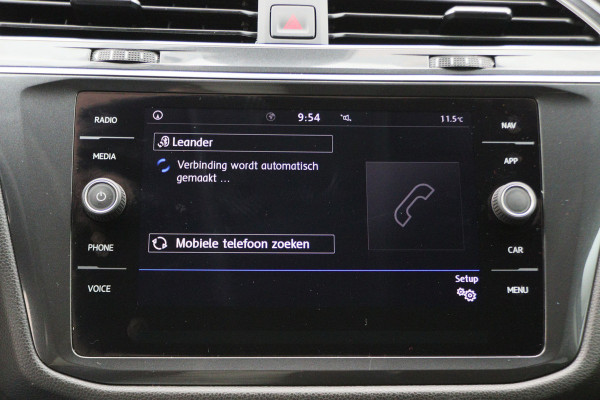 Volkswagen Tiguan Allspace 1.5 TSI DSG Comfortline 7p. Climate, ACC, Camera, Apple Carplay, PDC, Trekhaak, 18'' Volkswagen Tiguan Allspace 1.5 TSI DSG Comfortline 7p. Climate, ACC, Camera, Apple Carplay, PDC, Trekhaak, 18''