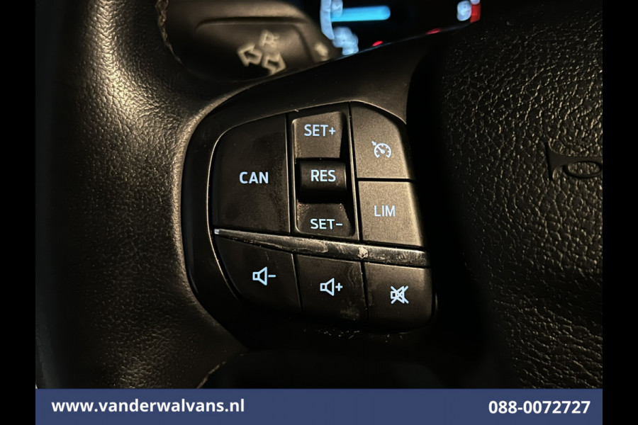 Ford Transit 2.0 TDCI 160pk Bakwagen Laadklep 1040kg laadvermogen Euro6 Airco | Cruisecontrol | Verwarmde voorruit Bijrijdersbank