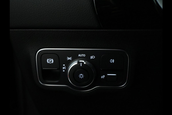Mercedes-Benz GLA 250 e Plug-In Hybride Stoelverwarming voor | Easy Pack Kofferklep | Achteruitrijcamera | Elektrisch inklapbare buitenspiegels. Inclusief 24 maanden MB Certified garantie voor Europa.