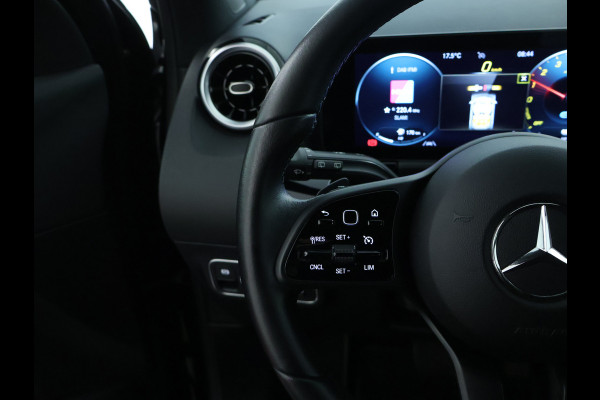 Mercedes-Benz GLA 250 e Plug-In Hybride Stoelverwarming voor | Easy Pack Kofferklep | Achteruitrijcamera | Elektrisch inklapbare buitenspiegels. Inclusief 24 maanden MB Certified garantie voor Europa.