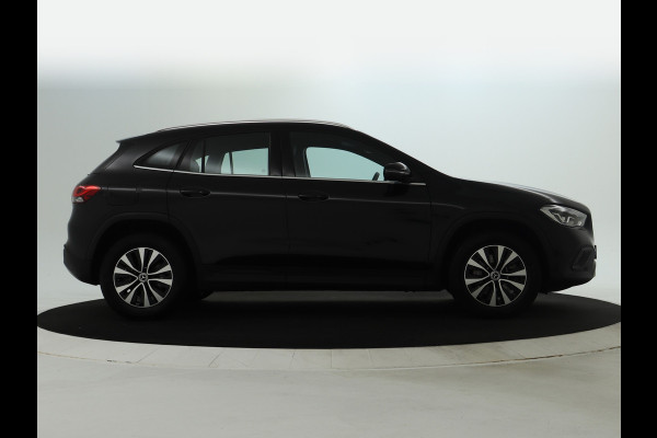 Mercedes-Benz GLA 250 e Plug-In Hybride Stoelverwarming voor | Easy Pack Kofferklep | Achteruitrijcamera | Elektrisch inklapbare buitenspiegels. Inclusief 24 maanden MB Certified garantie voor Europa.