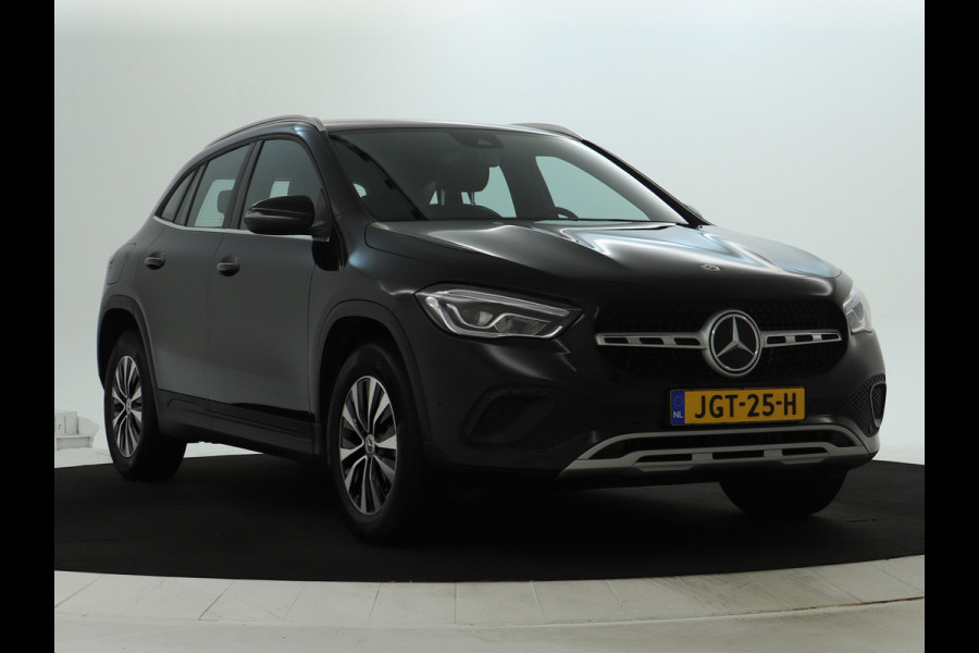 Mercedes-Benz GLA 250 e Plug-In Hybride Stoelverwarming voor | Easy Pack Kofferklep | Achteruitrijcamera | Elektrisch inklapbare buitenspiegels. Inclusief 24 maanden MB Certified garantie voor Europa.