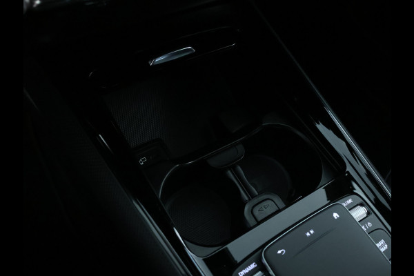 Mercedes-Benz GLA 250 e Plug-In Hybride Stoelverwarming voor | Easy Pack Kofferklep | Achteruitrijcamera | Elektrisch inklapbare buitenspiegels. Inclusief 24 maanden MB Certified garantie voor Europa.