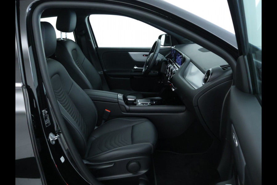 Mercedes-Benz GLA 250 e Plug-In Hybride Stoelverwarming voor | Easy Pack Kofferklep | Achteruitrijcamera | Elektrisch inklapbare buitenspiegels. Inclusief 24 maanden MB Certified garantie voor Europa.