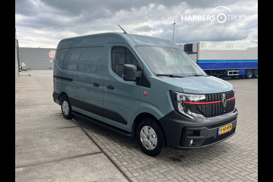Renault Master Red Edition Betimmerd, Sidesteps inclusief