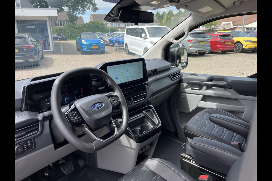 Ford Transit Custom 320 2.5 PHEV L2H1 Black Platinum DC ZUID | Ford Voorraad  | Prijs is excl. BTW incl. BPM  | incl. €4.422,- korting! | Dubbele cabine Snoeks leder | Full led | Dubbele zij-schuifdeur | Direct uit voorraad leverbaar! | Full options