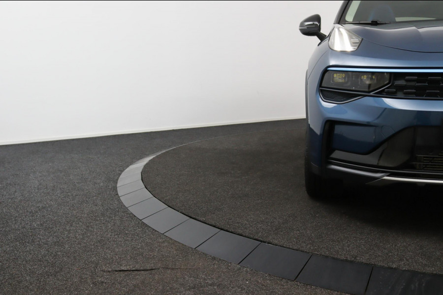 Lynk & Co 01 1.5*PLUG-IN*NAVI*PANO*CAM*ACC*CARPLAY*ECC*LED*