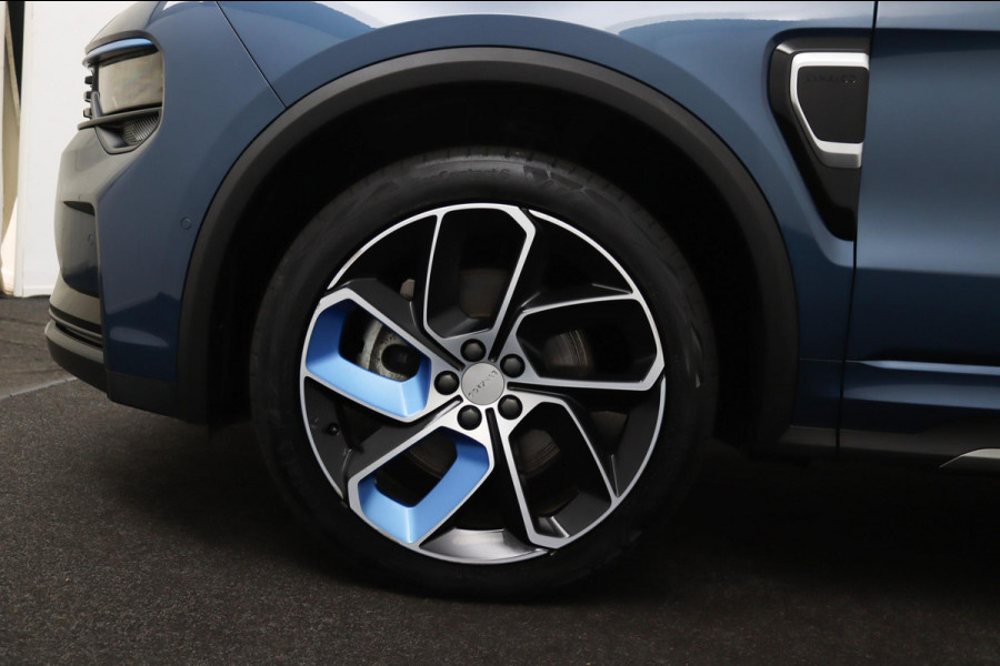 Lynk & Co 01 1.5*PLUG-IN*NAVI*PANO*CAM*ACC*CARPLAY*ECC*LED*