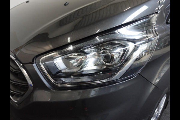 Ford Transit Custom L2H1 Limited Dubbele Cabine Automaat Navigatie Airco 2 Schuifdeuren Trekhaak Parkeersensoren Carplay Imperiaal Ford Transit Custom L2H1 Limited Dubbele Cabine Automaat Navigatie Airco 2 Schuifdeuren Trekhaak Parkeersensoren Carplay Imperiaal