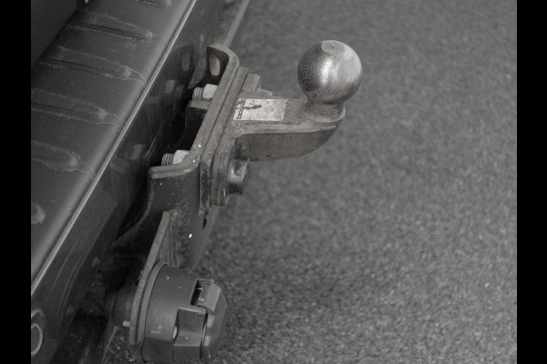 Ford Transit Custom L2H1 Limited Dubbele Cabine Automaat Navigatie Airco 2 Schuifdeuren Trekhaak Parkeersensoren Carplay Imperiaal Ford Transit Custom L2H1 Limited Dubbele Cabine Automaat Navigatie Airco 2 Schuifdeuren Trekhaak Parkeersensoren Carplay Imperiaal