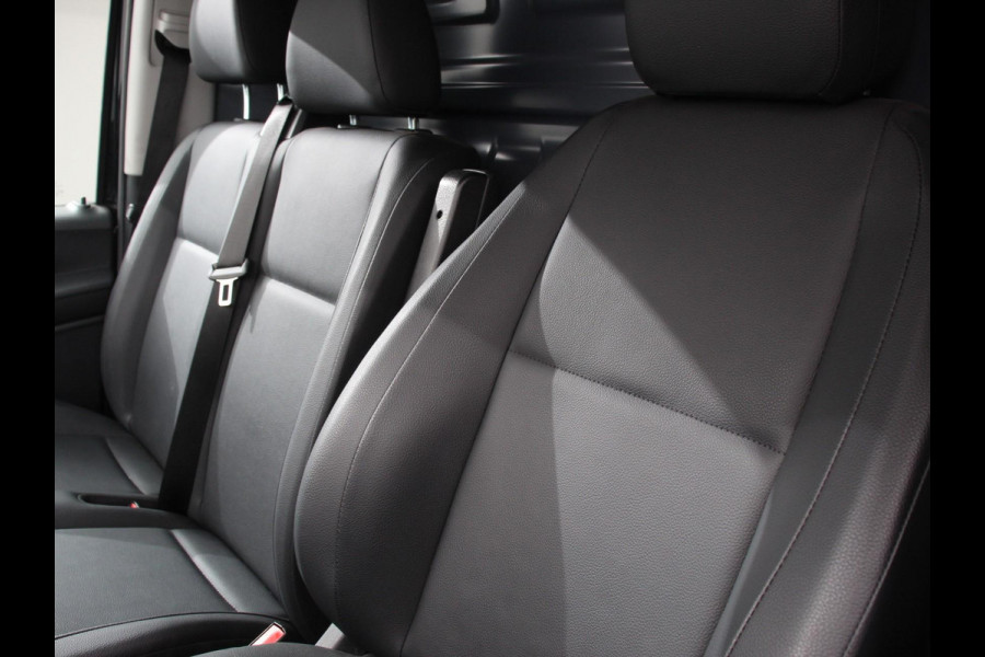 Mercedes-Benz Vito 119 CDI 190pk Automaat L2 Lang Navigatie Camera Apple Carplay Cruise control Trekhaak Leder Lichtmetalen Velgen Mercedes-Benz Vito 119 CDI 190pk Automaat L2 Lang Navigatie Camera Apple Carplay Cruise control Trekhaak Leder Lichtmetalen Velgen