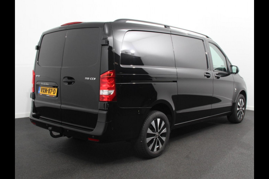 Mercedes-Benz Vito 119 CDI 190pk Automaat L2 Lang Navigatie Camera Apple Carplay Cruise control Trekhaak Leder Lichtmetalen Velgen Mercedes-Benz Vito 119 CDI 190pk Automaat L2 Lang Navigatie Camera Apple Carplay Cruise control Trekhaak Leder Lichtmetalen Velgen