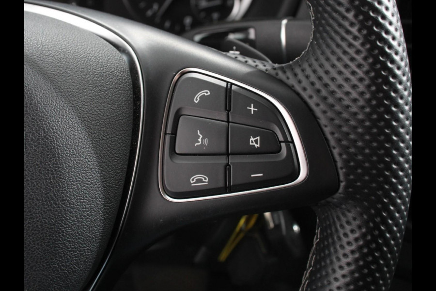 Mercedes-Benz Vito 119 CDI 190pk Automaat L2 Lang Navigatie Camera Apple Carplay Cruise control Trekhaak Leder Lichtmetalen Velgen Mercedes-Benz Vito 119 CDI 190pk Automaat L2 Lang Navigatie Camera Apple Carplay Cruise control Trekhaak Leder Lichtmetalen Velgen