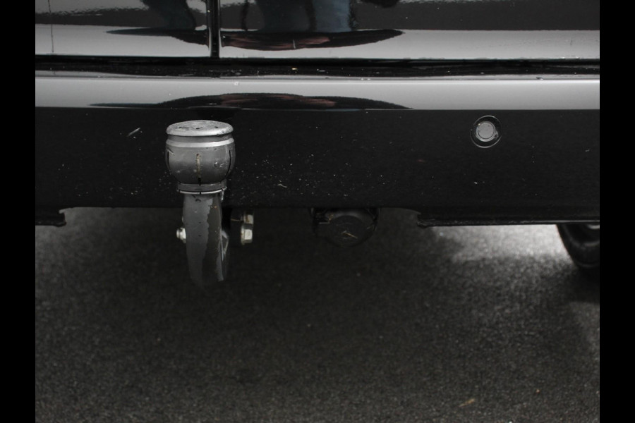 Mercedes-Benz Vito 119 CDI 190pk Automaat L2 Lang Navigatie Camera Apple Carplay Cruise control Trekhaak Leder Lichtmetalen Velgen Mercedes-Benz Vito 119 CDI 190pk Automaat L2 Lang Navigatie Camera Apple Carplay Cruise control Trekhaak Leder Lichtmetalen Velgen